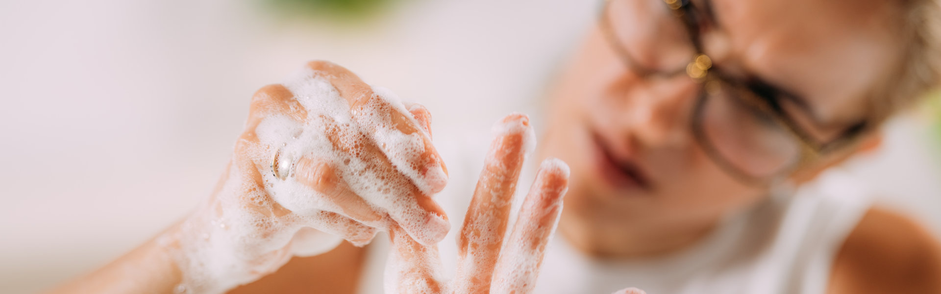 woman obsessed in washing hands